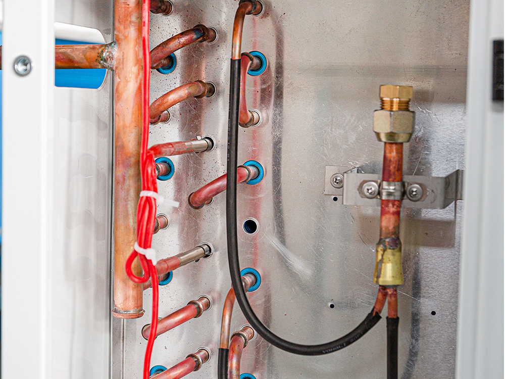 Воздухоохладитель с внутренним натриевым охлаждением