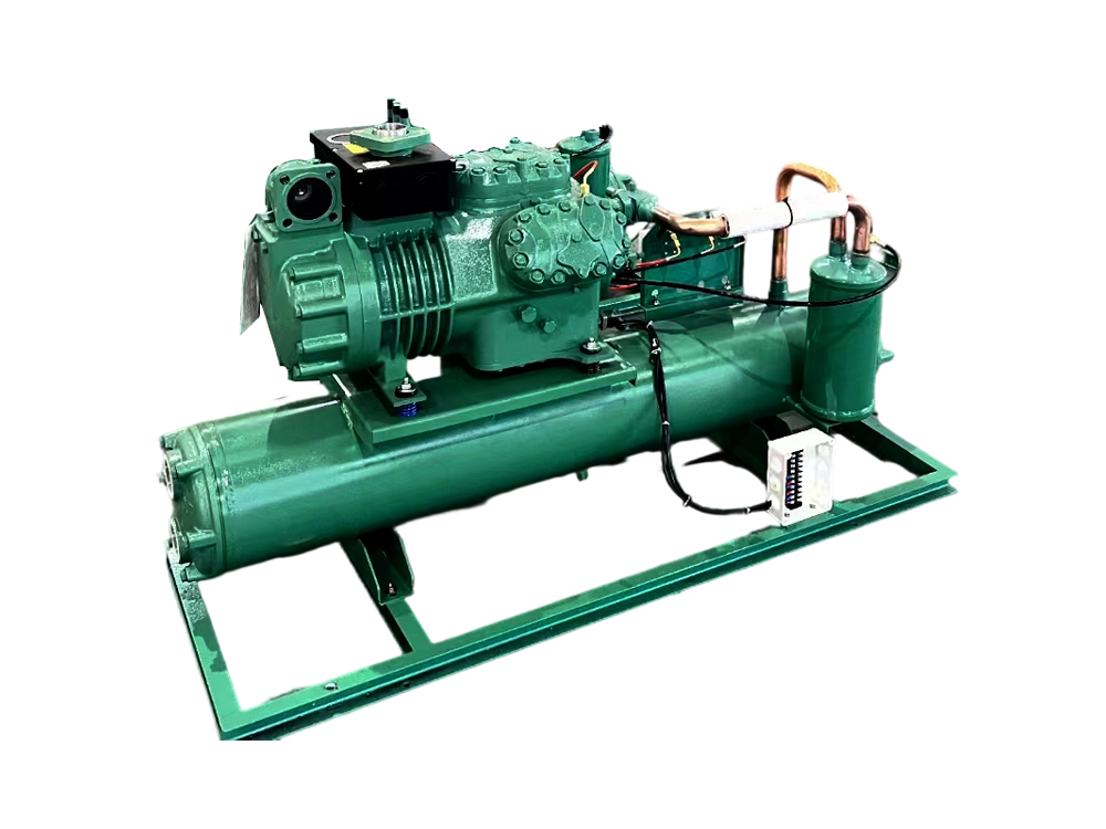 Водоохлаждающий агрегат с полугерметичным поршневым компрессором