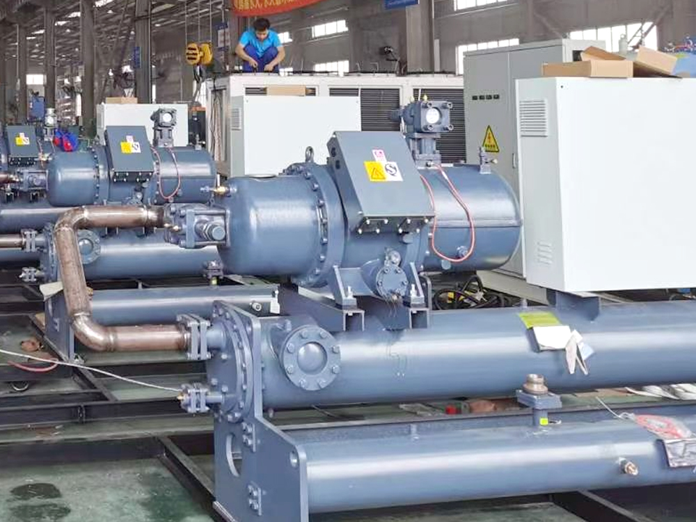 Испарительный охладитель жидкости